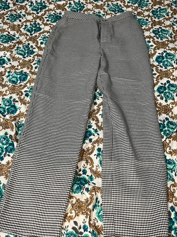 Black And White Trouser