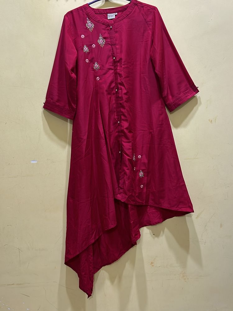 Neerus Magenta High Low Kurta Size XL