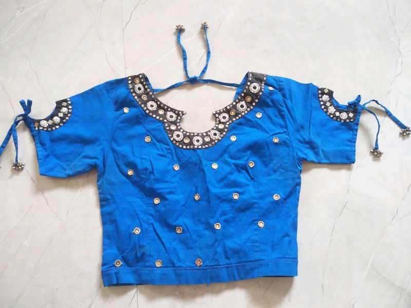 Beautiful Crop Top Blouse For Dance, Navratri, Cul