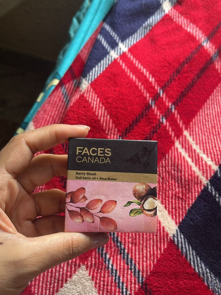 Faces Canada Blush