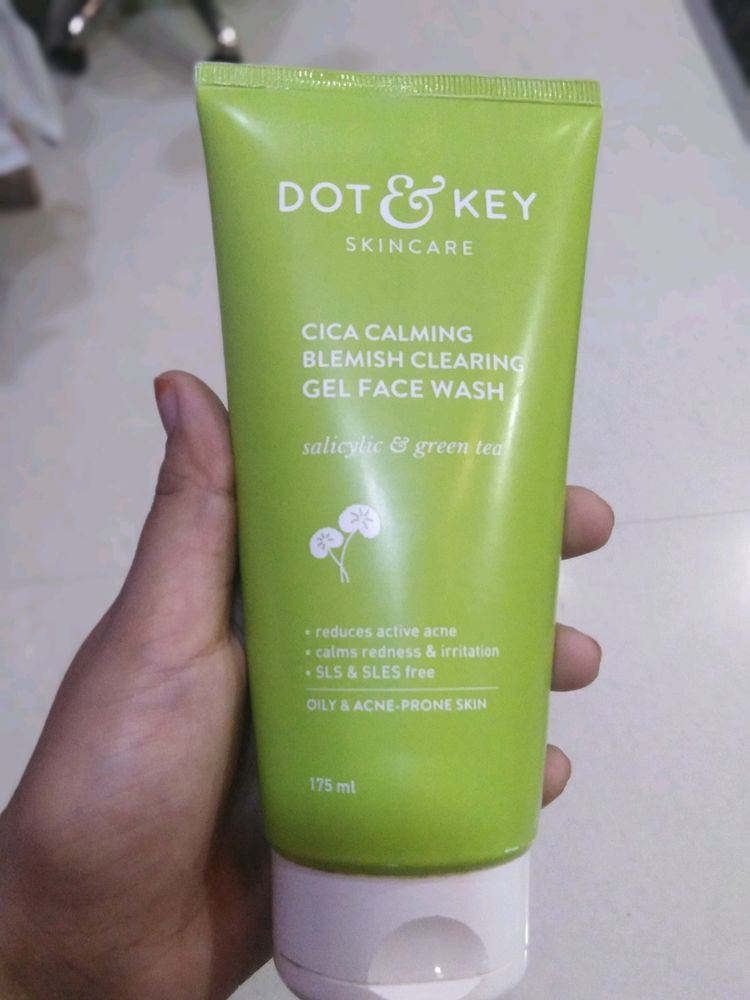 Dot&Key Cica Calming Blemish Clearing Face Wash