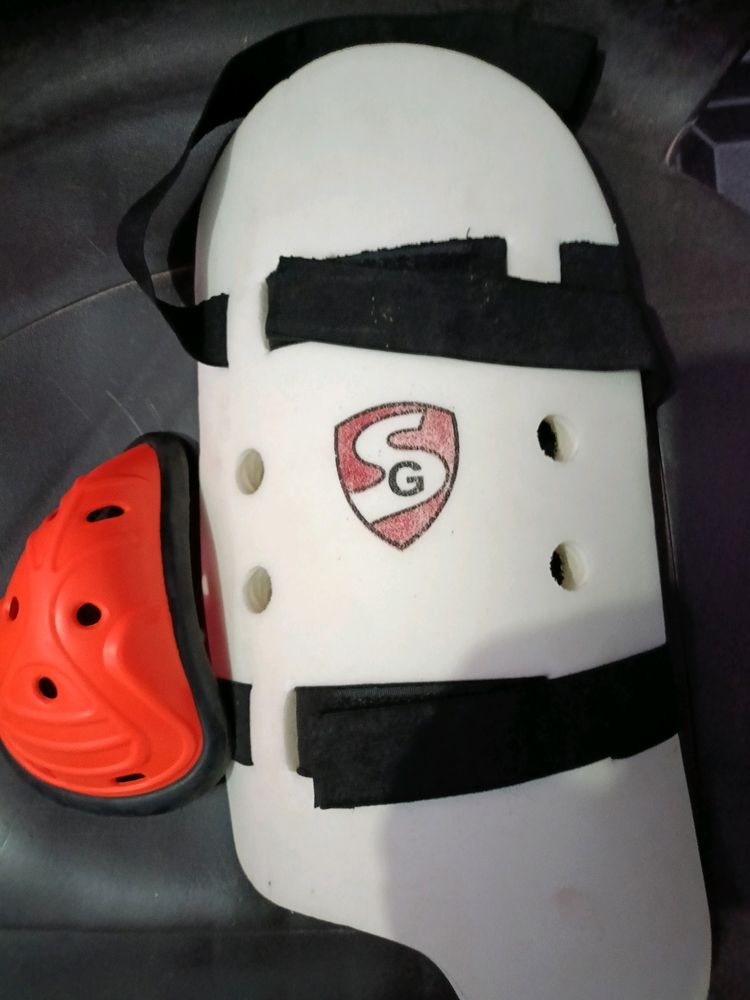 Thigh Pad With L Guard