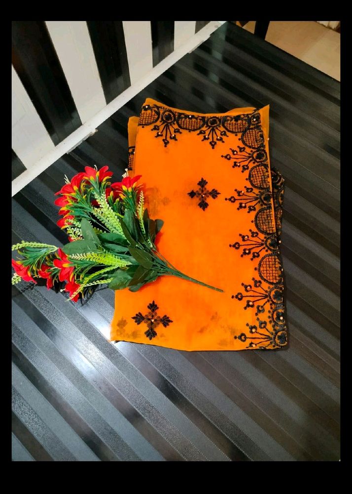 Designer Saree 🧡