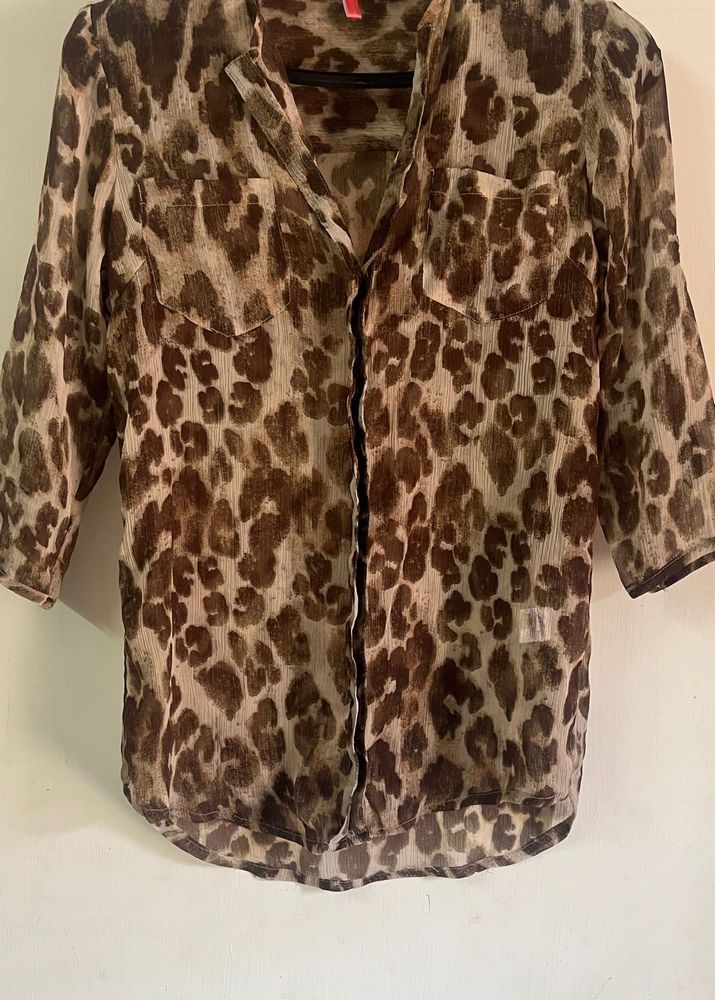 Leopard Print Top With Pockets