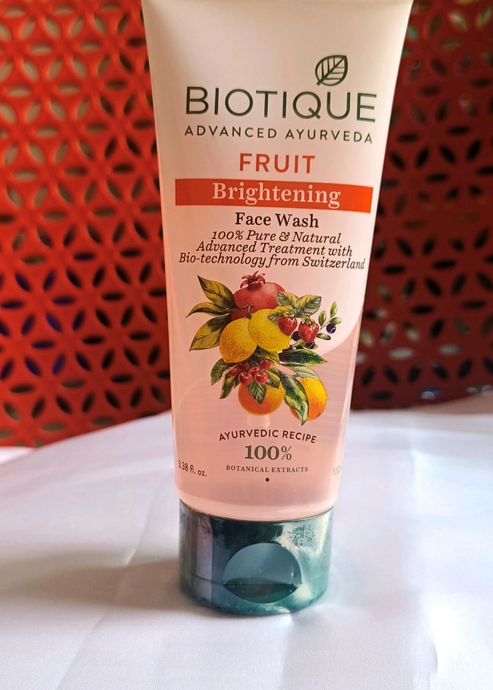 Biotique Fruit Brightening Face Wash