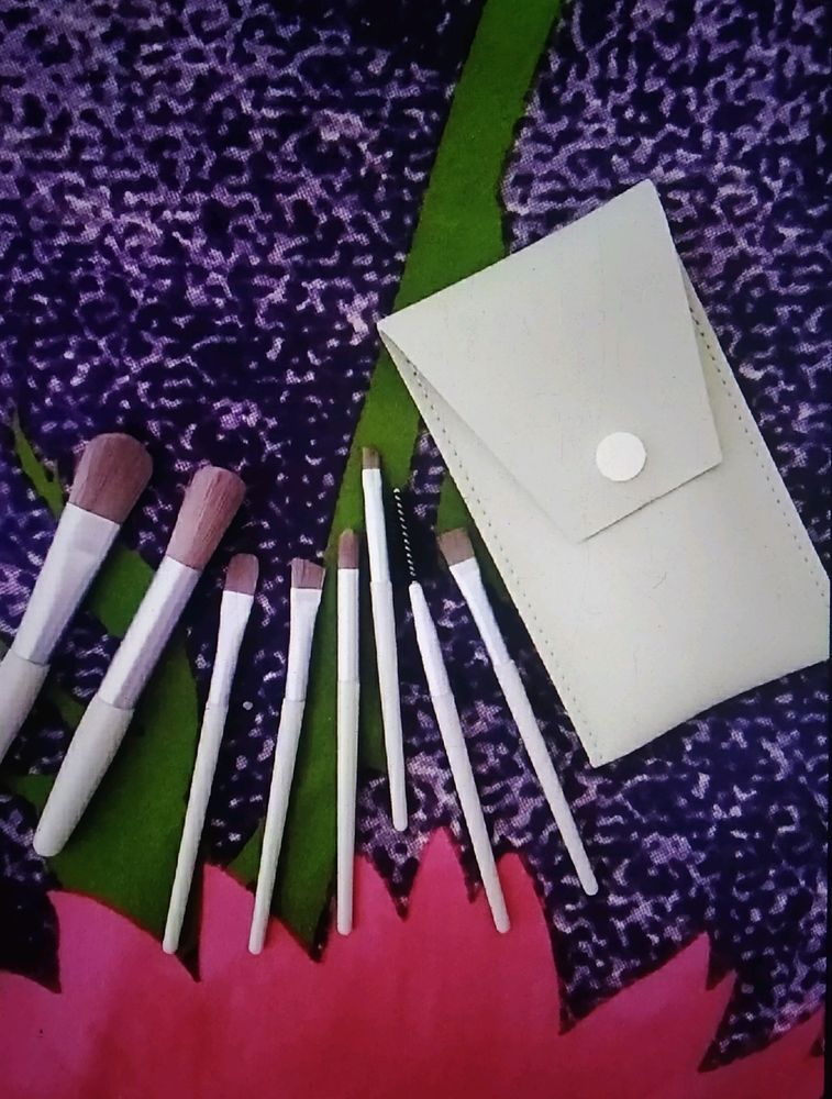 Make-up Brush