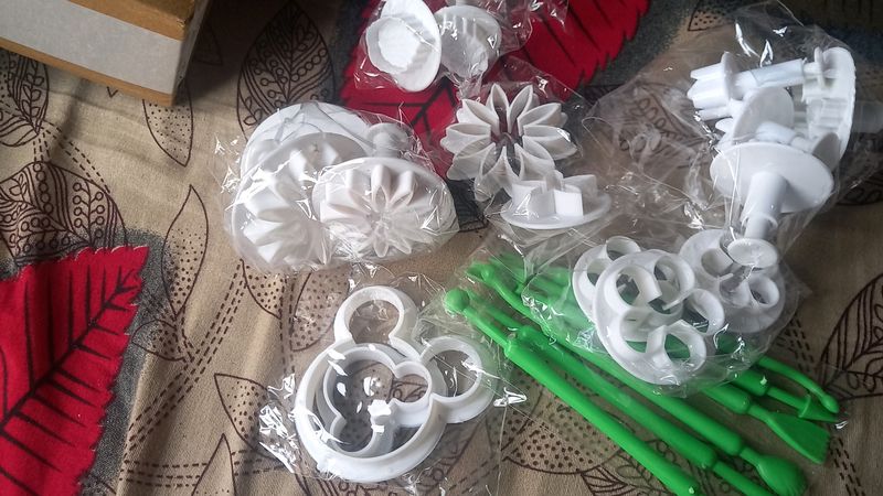 Cutters/molds For Cake Or Clay