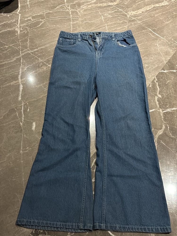 Bellbottom Jeans