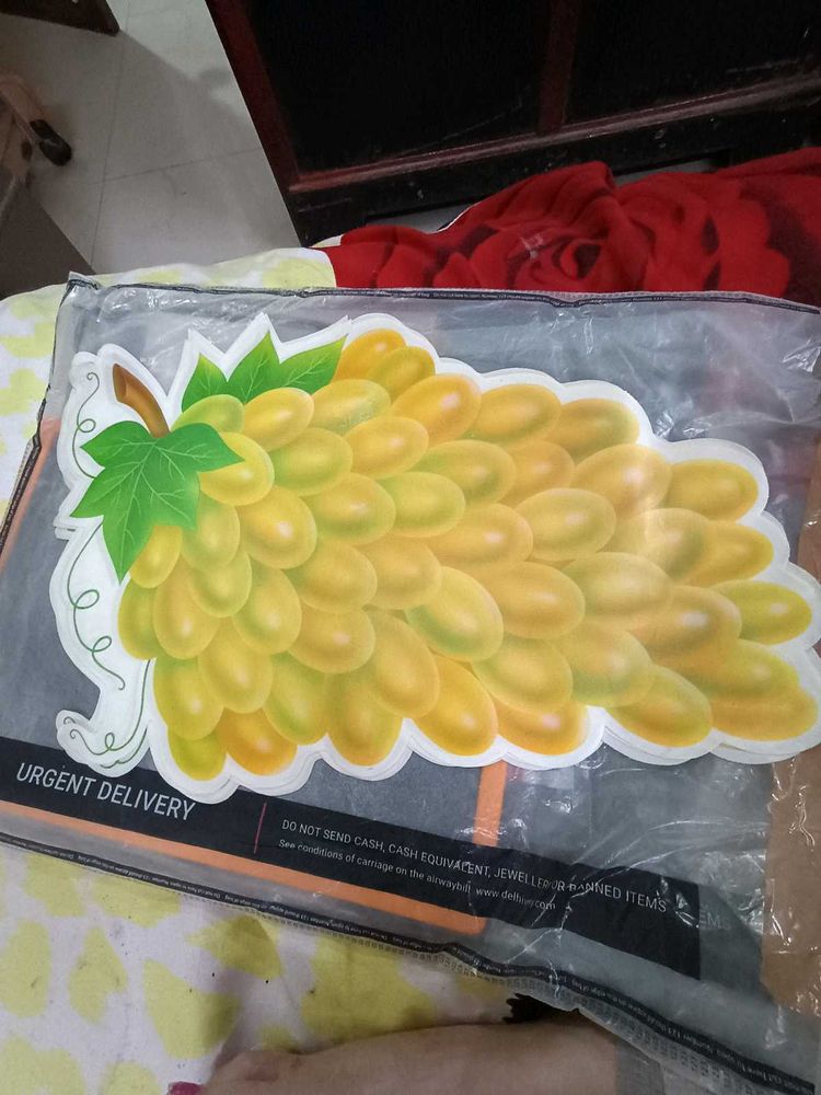 New Unused Table Mats Grape Shape (6)