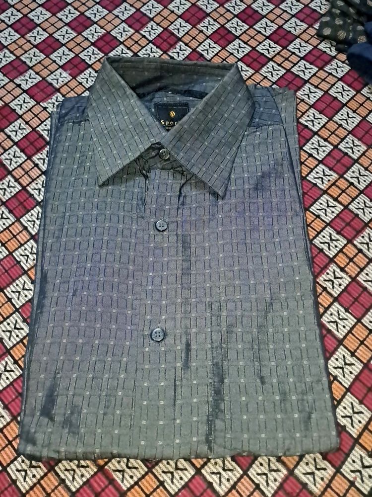 Party Wear Shirt For Men Used Once