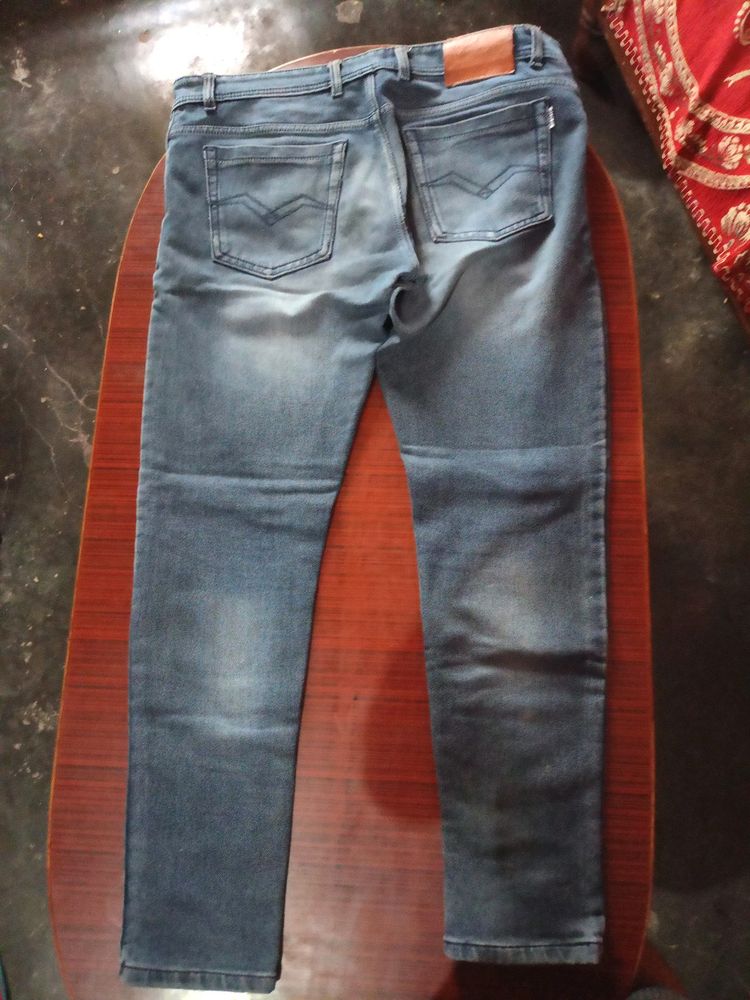 Stylish Jeans