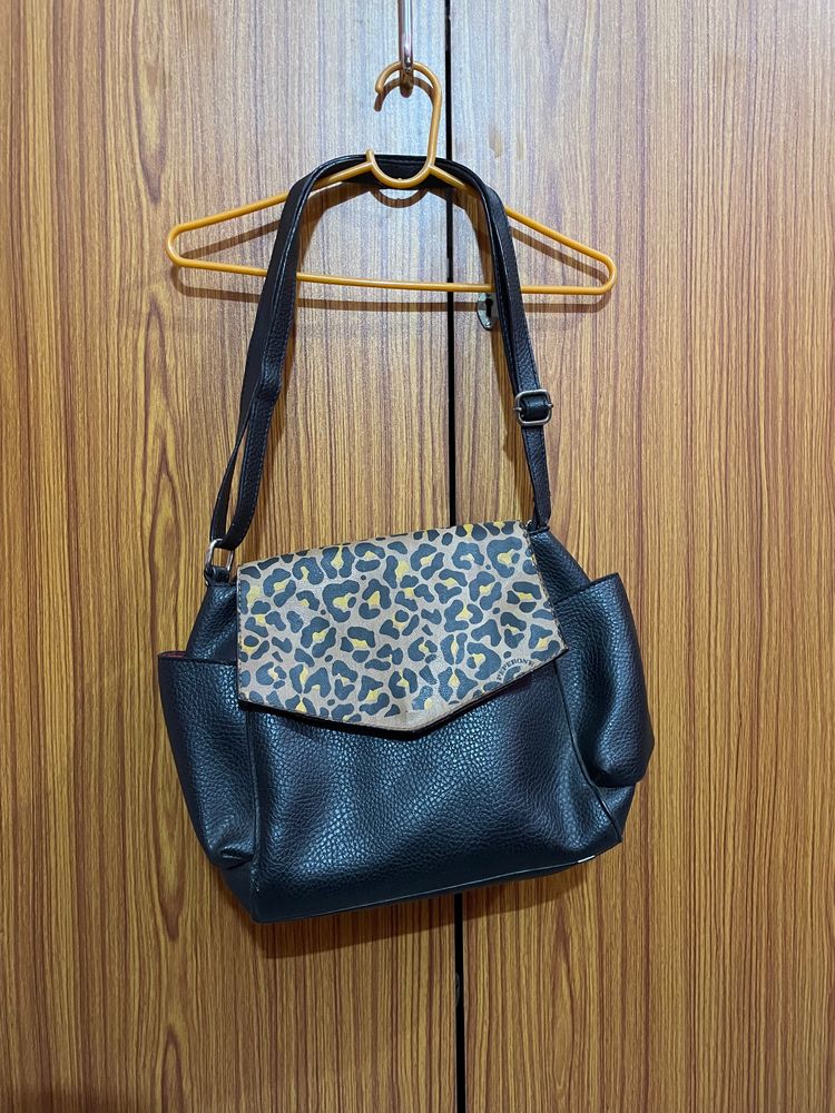 Leopard Print Black Medium Sling Bag