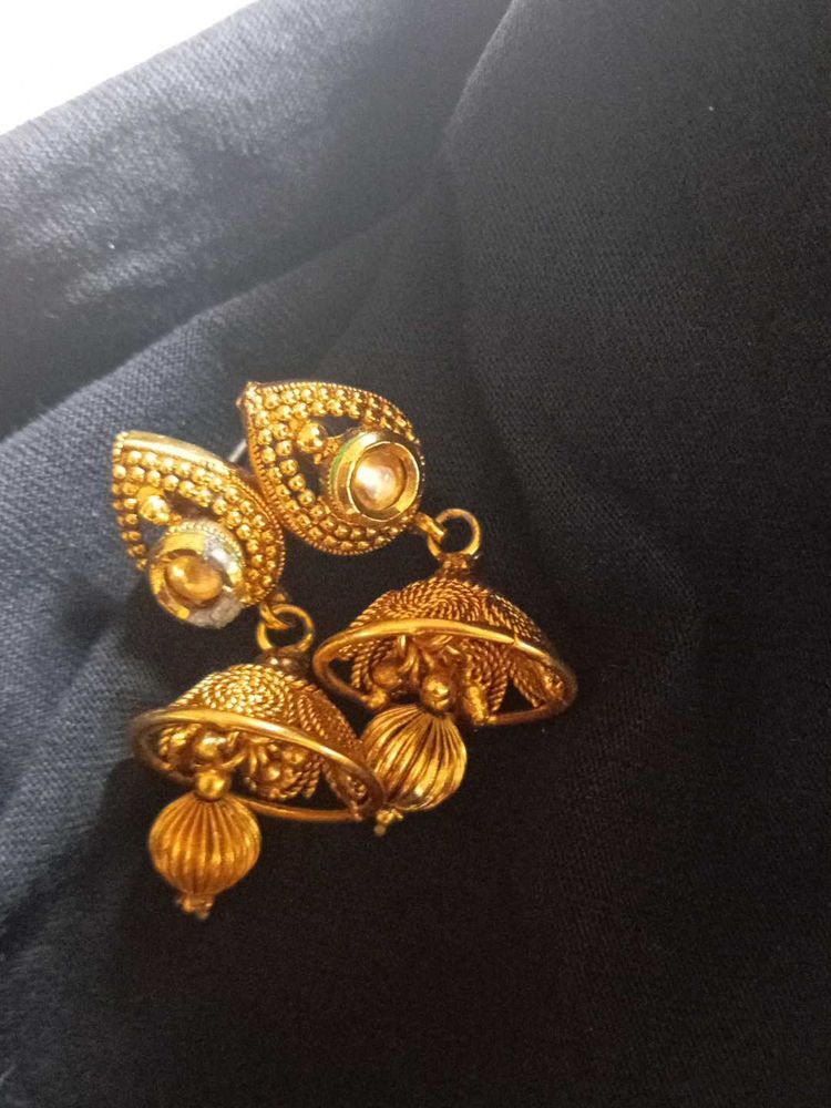 Golden Colour Earing