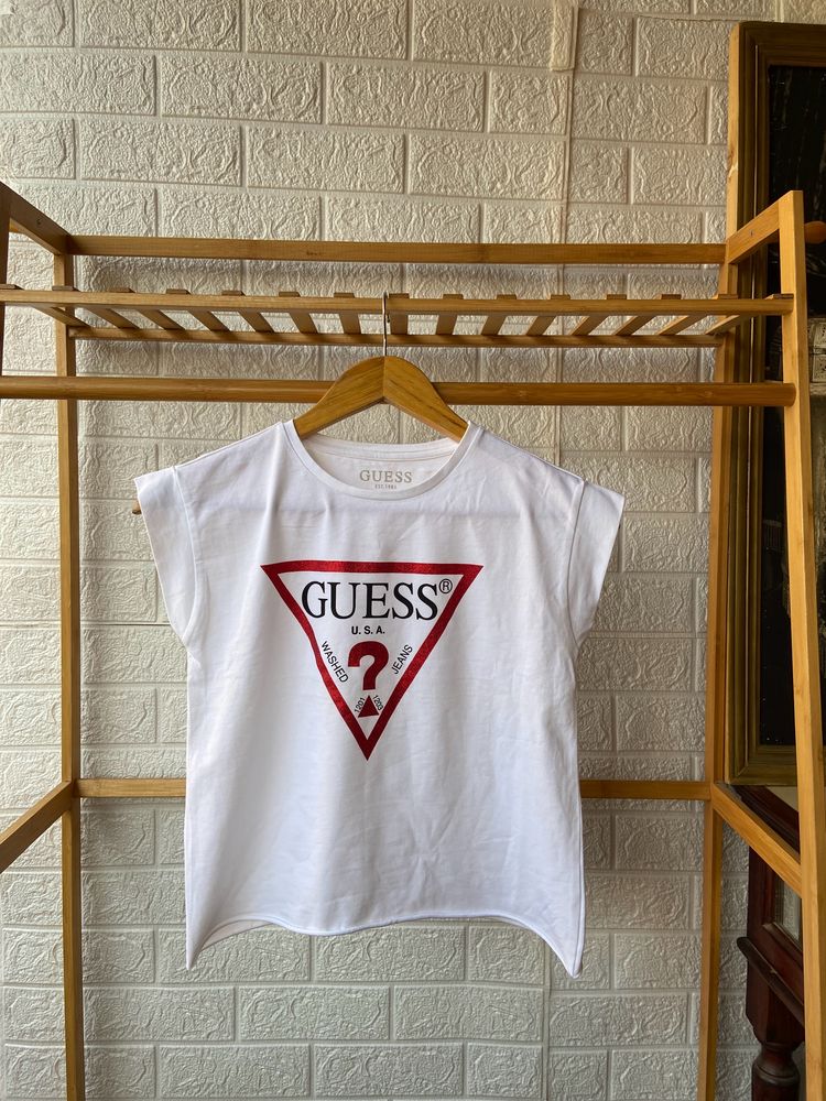 GUESS Cotton Logo Graphic Crop Tops