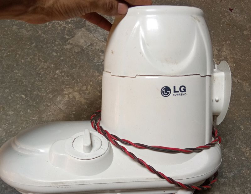 LG Suprimo 750 Watt Mixer Grinder