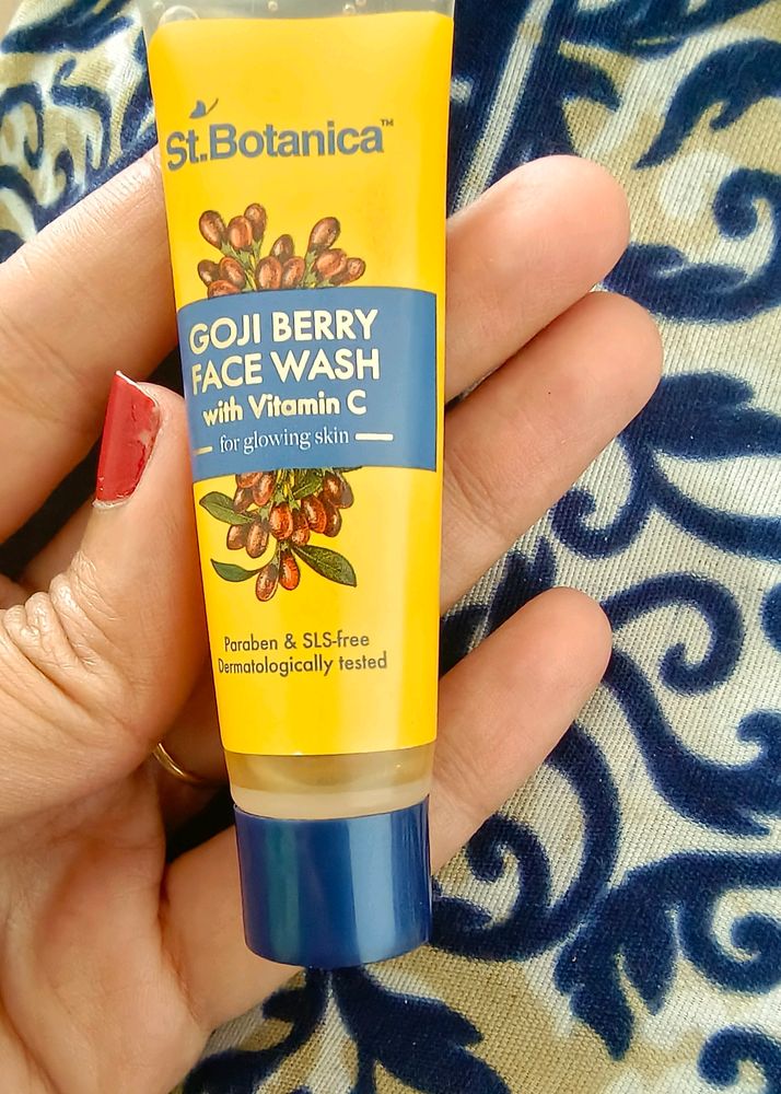 St. Botanica Gojiberry Face Wash