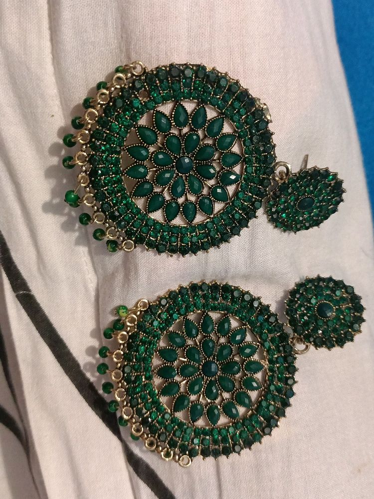 Green Round Earring