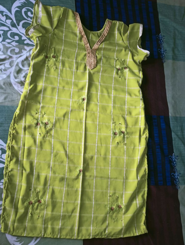 Parrot Colour Kurti With Dupatta