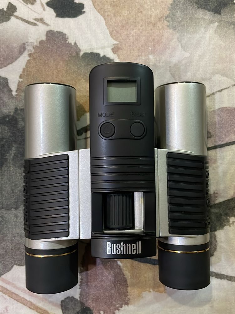 Binoculars Camera: Bushnell