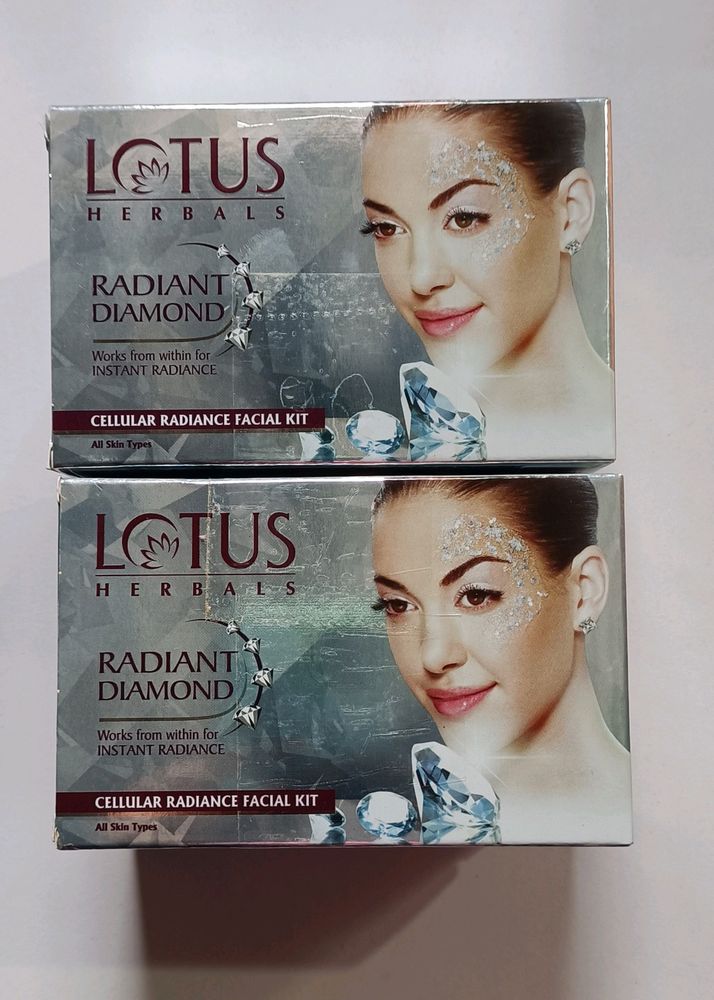 Combo Of Lotus Herbals Diamond Facial Kit