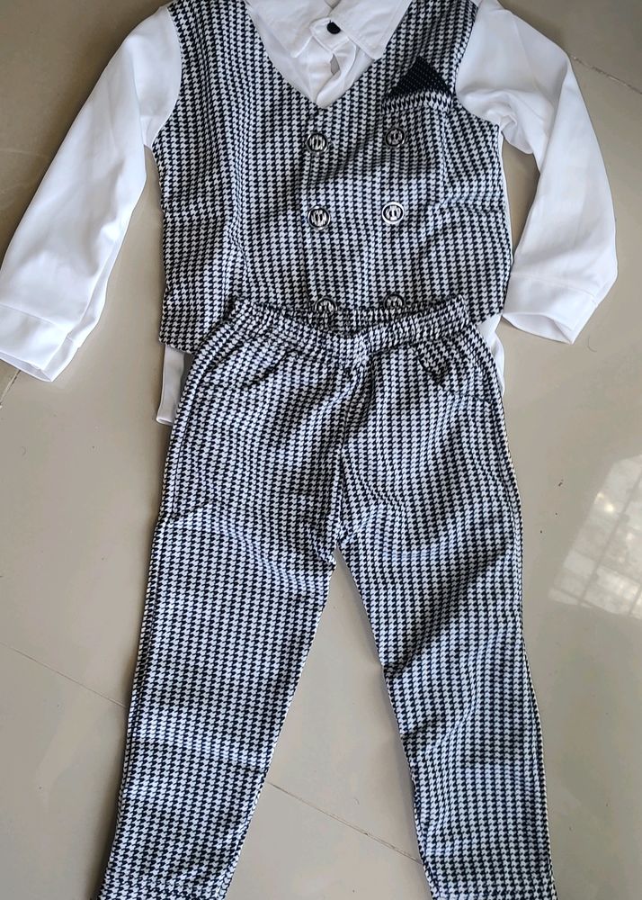 Shirt & Pant Set With Waistcoat