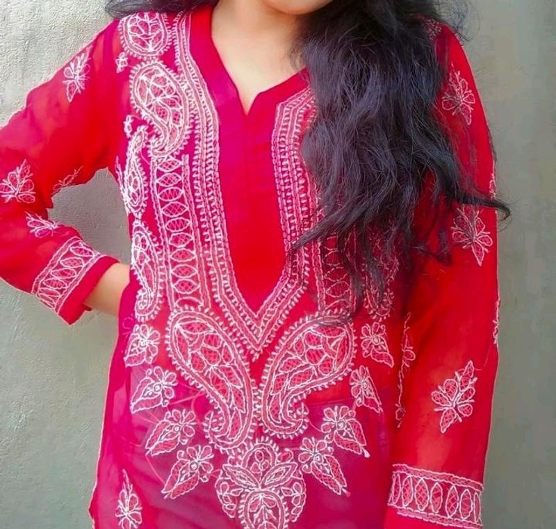 Red Kurti