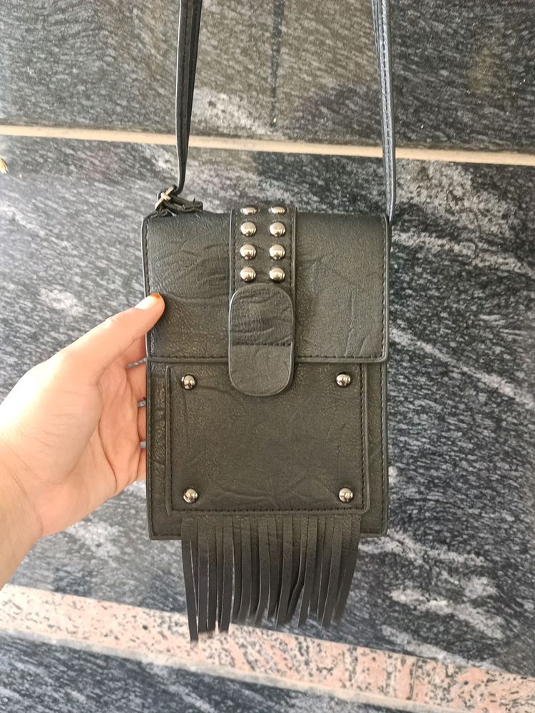 CUTE SLING BAG FOR DAILY USE