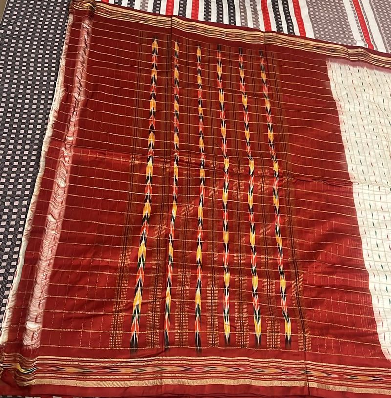 Vintage Pochampally ikkat Silk red & White saree