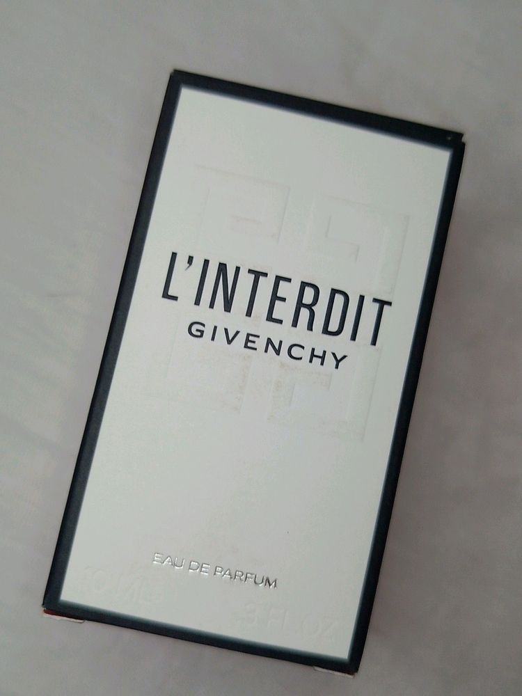 Givenchy Perfume ♥️