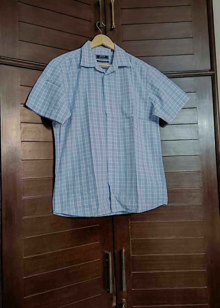 Arrow Men Blue RegularFit Half Sleeve Cotton Shirt