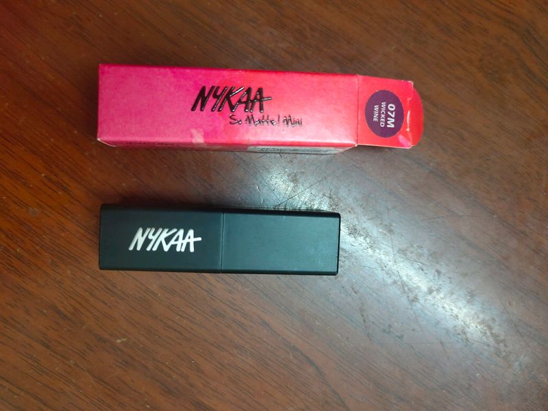 Nykaa So Matte Mini Lipstick -wicked Wine