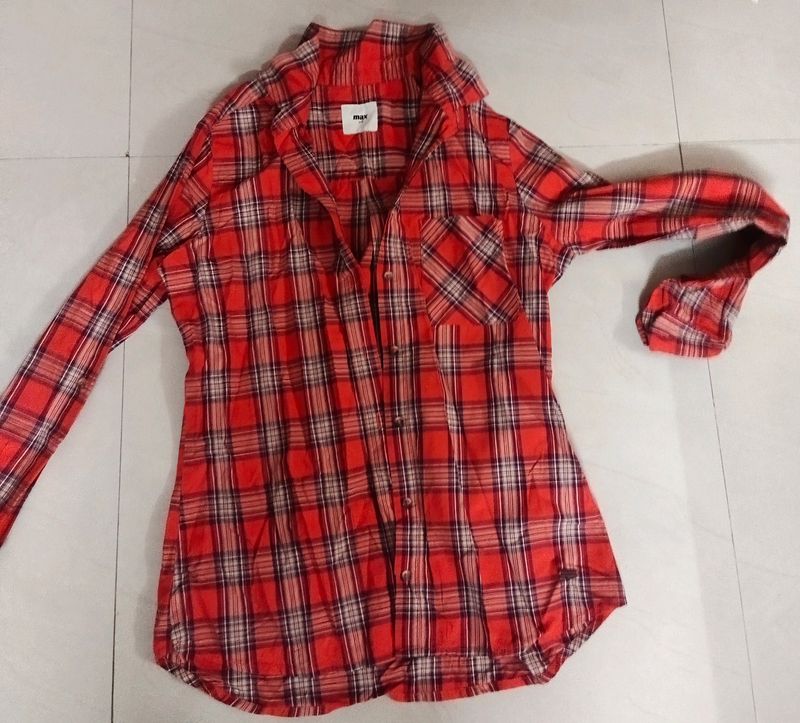 MAX beautiful Ladies Checks Button Up Shirt