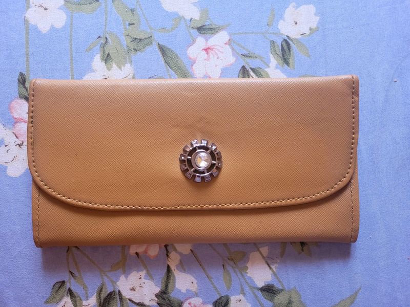 🤎🤎Tan Brown Clutch🤎🤎