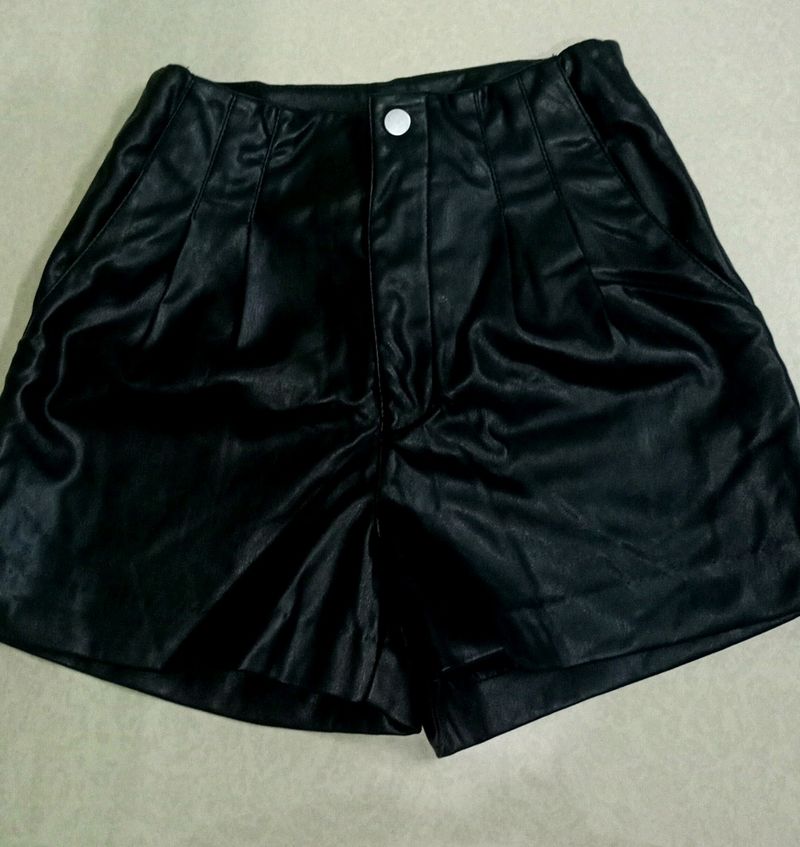 H&M Shorts Leather