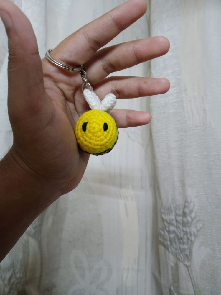 Crochet Honey Bee Keychain🌻🐝