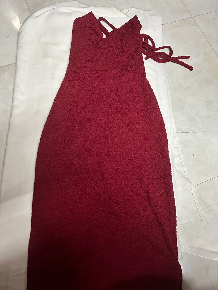 Maroon Backless Bodycon Dress