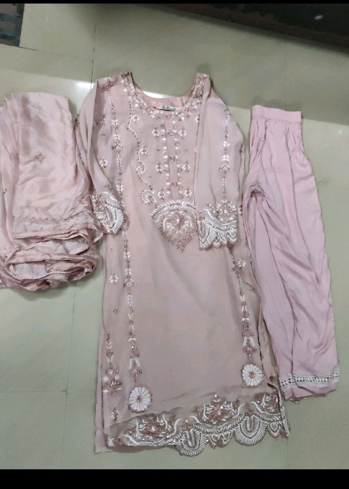 Pakistani Cutwork Kurti Set