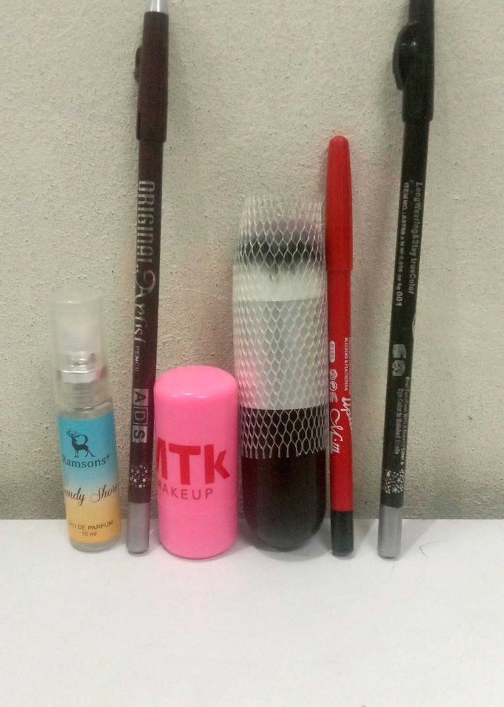 Blush, Brush, Lip Liner, Eyebrow Liner. Makeup Set