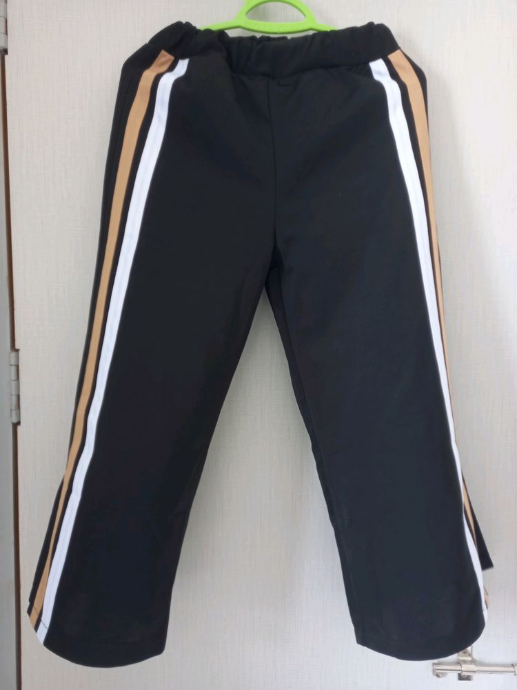 Black Sling Cut Pants To Rock Your Upcoming Party