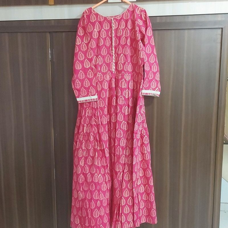 coustmise  ethnic dress