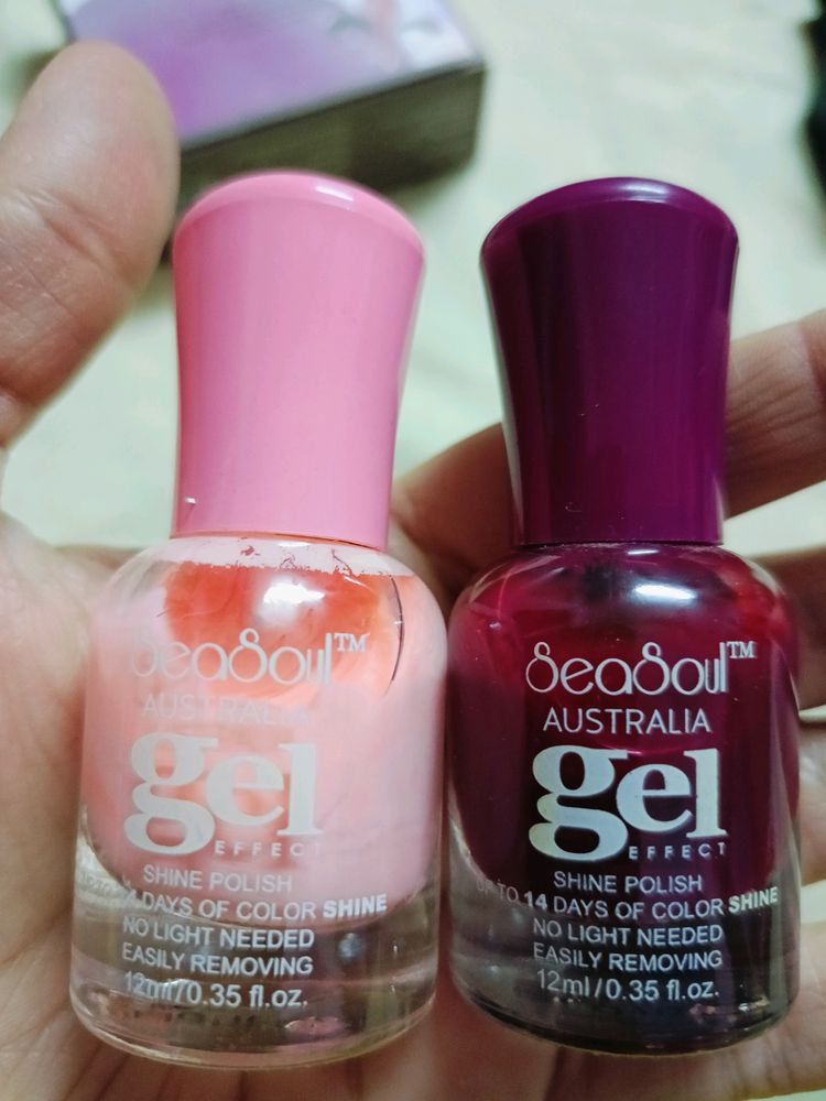 NEW 2 Beautiful Colours Nails Polish