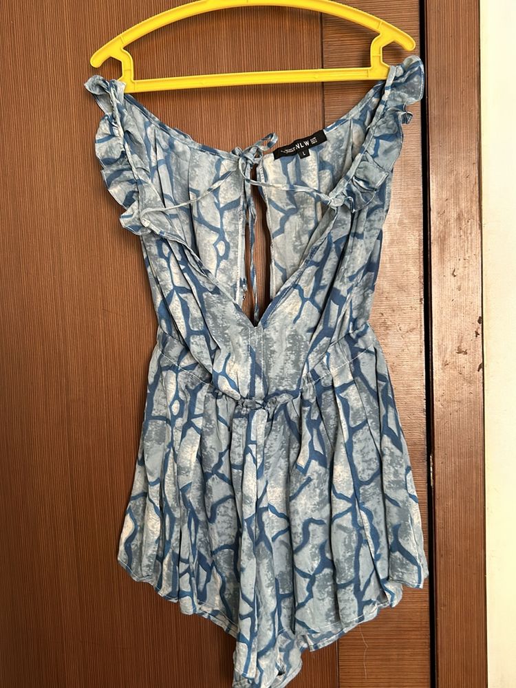 SVery Pretty Loose Jumpsuit With Zip At Back