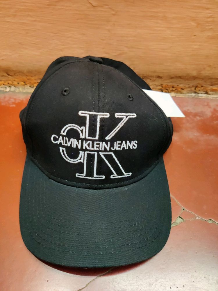 BRAND NEW CALVIN KLEIN CAP NOW AVAILABLE IN STOCK