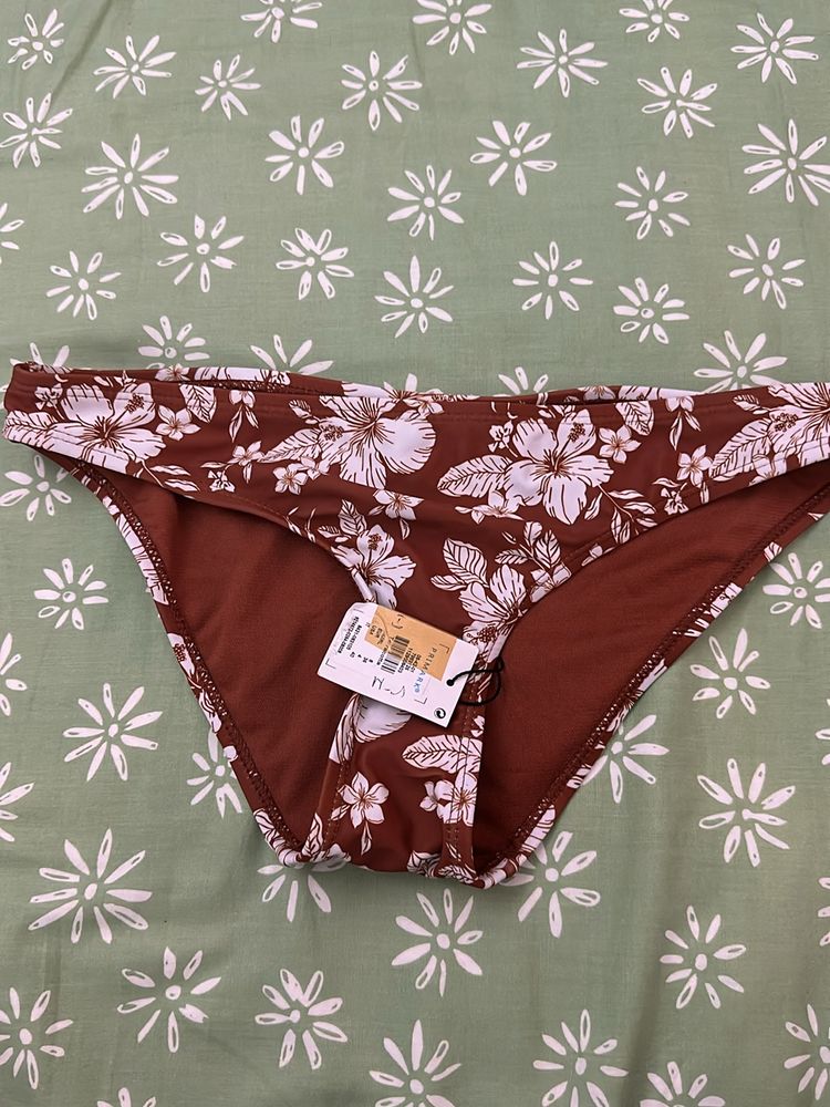 New BIKINI PANTY- PRIMARK