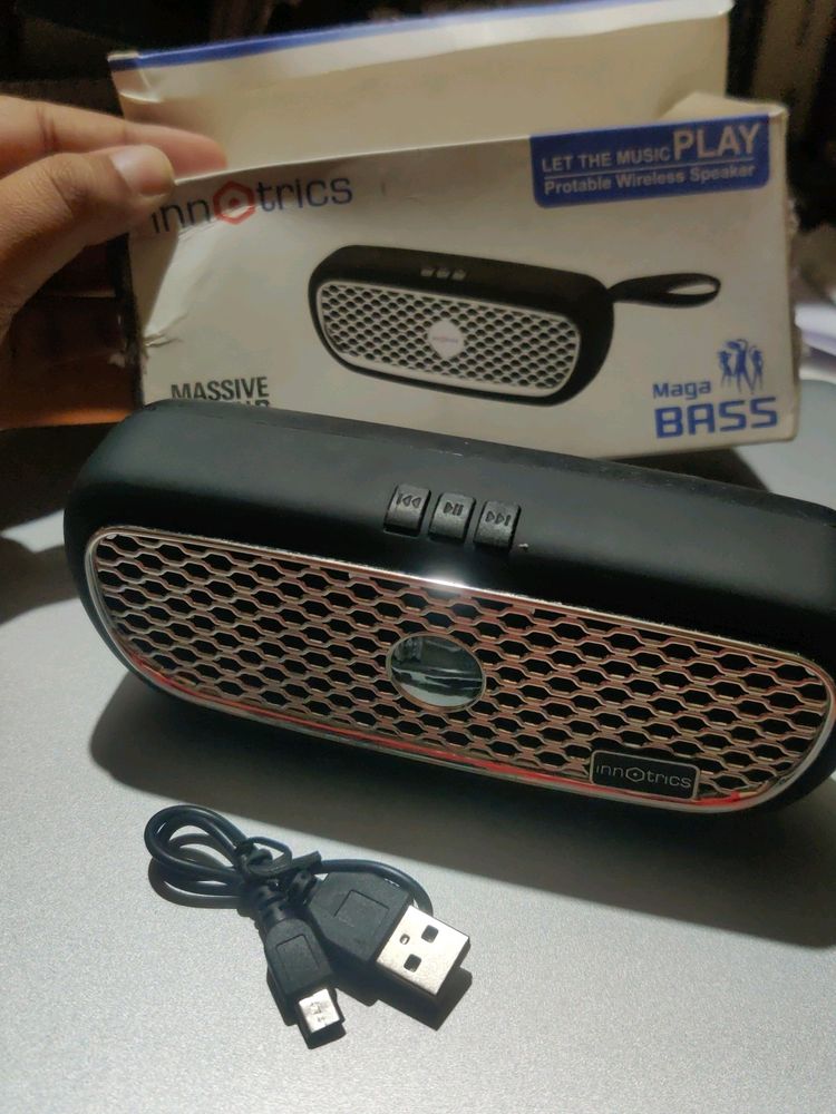 INNOTRICS BLUETOOTH SPEAKER WITH USB