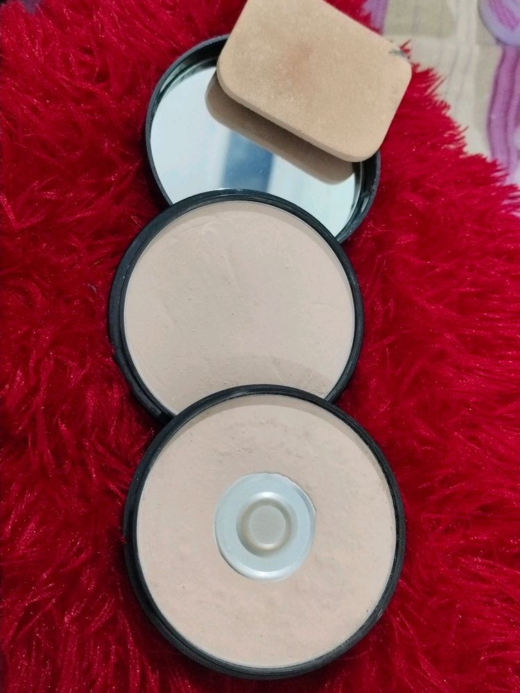 Fit shine Kiss Beauty Compact Powder