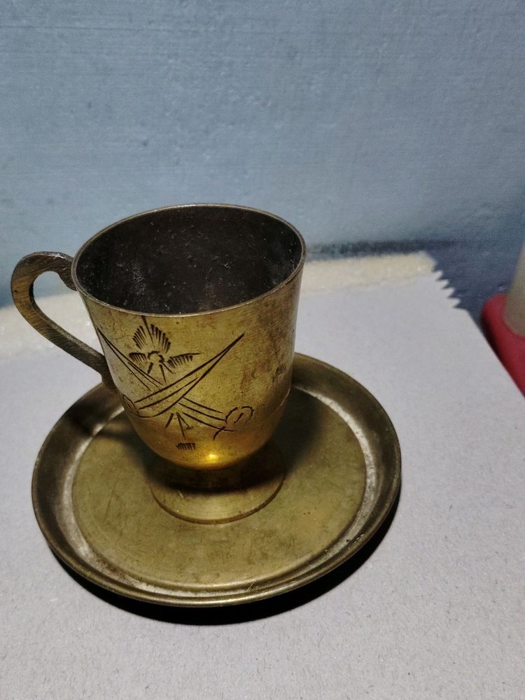 Saudi Cup And Plate Miniature