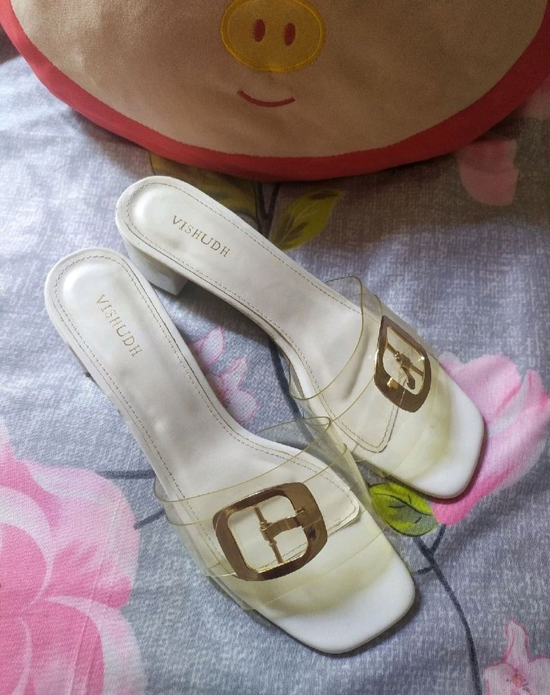 Vishuddh Brand (Size 39)