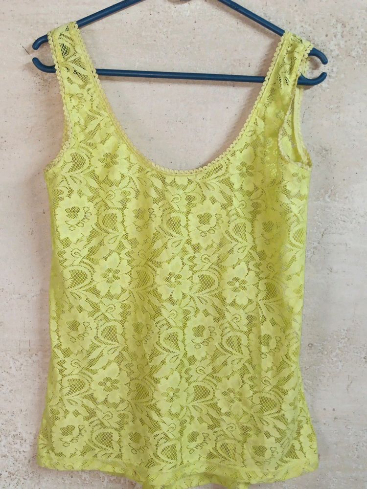 Ladies See-through Style Lace Top