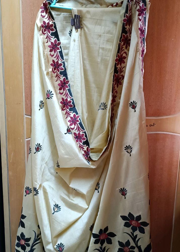 🆕✅ 110. Beautiful Beige Flower Print Saree✅🆕